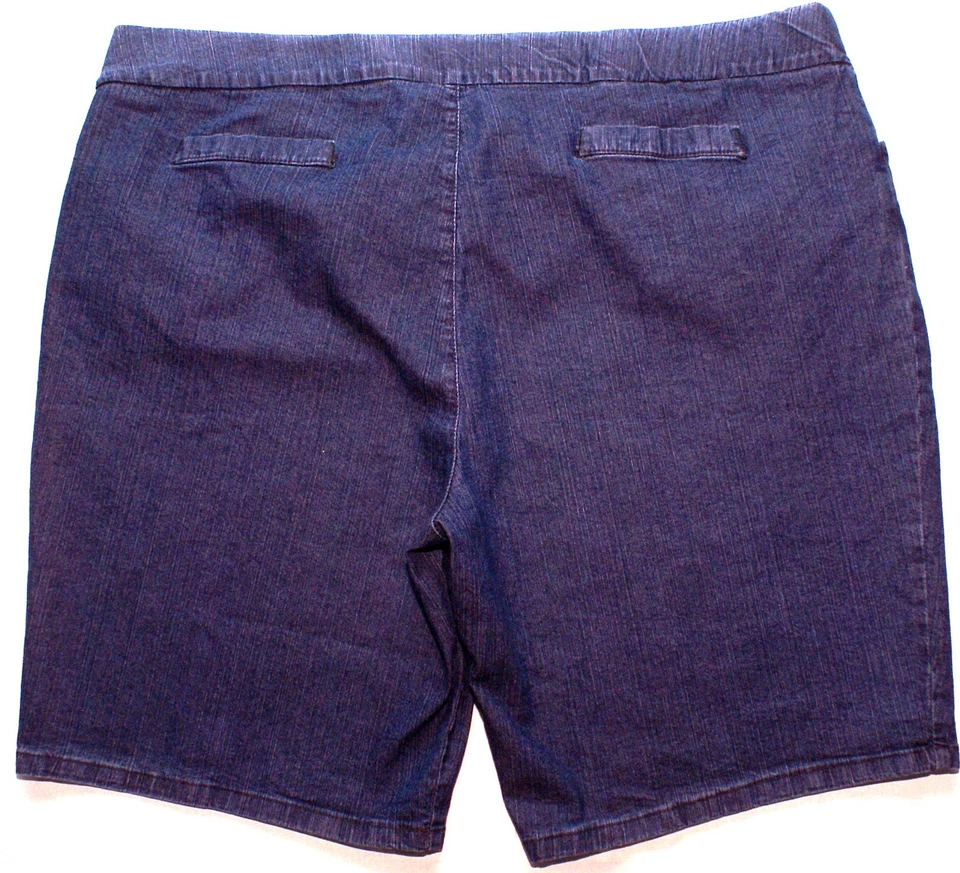 Pantalones Cortos de Jean CHIC Para Mujer 24W Denim Bermuda Azul, Cintura Elástica/Pull On Foto 2 de 3