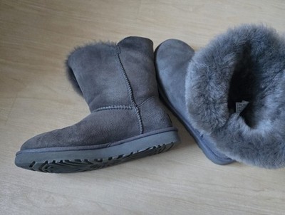 UGG Boots CLASSIC SHORT grau Größe 39, bzw. 5,5