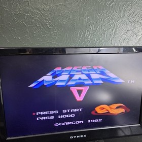 Mega Man 5 Nintendo NES Game Cartridge *Authentic* Tested & Working 