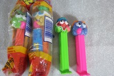 Vintage Sourz Raspberry Pez Friends Dispensers