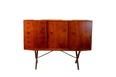 Hans Wegner for Carl Hansen CH304 Saber leg sideboard Danish mid