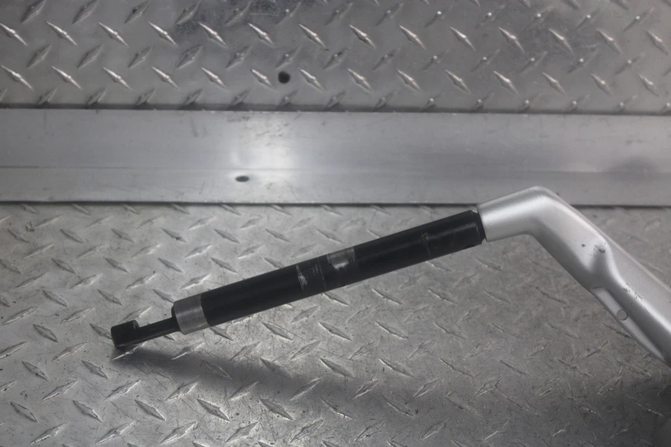 2006 BMW R1200RT HANDLEBAR CLIP ON SET 32717682803 32717682804 - Image 2 of 4