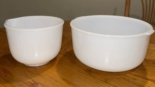 Vintage Sunbeam Mixmaster 2 Bowl Set Lg 19CJ Sm 20CJ Glasbake White Milk Glass