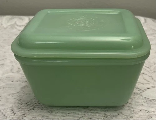 1940’s  Fire King Jadeite Green Philbe 5” x 4.5” Refrigerator Dish With Lid