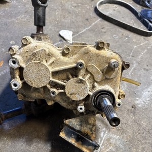 02-04 Polaris Sportsman 600 700 Transmission Complete Gearcase Assembly 1341343