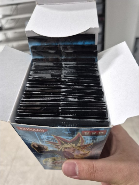 legend of blue eyes korean booster box Yugioh Legend of Blue Eyes White Dragon Booster Box Korean LOB OCG Sealed  NEW