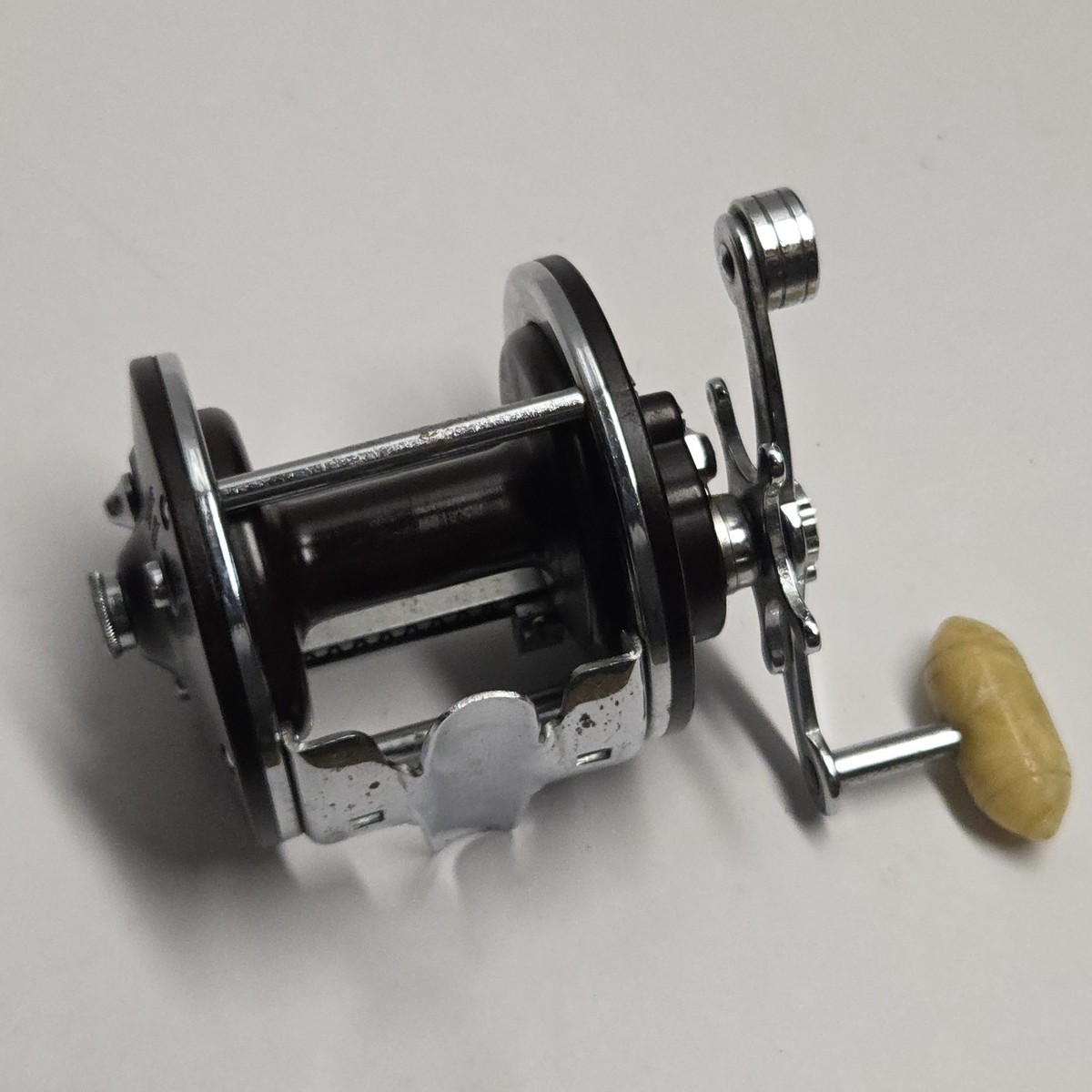 Moulinet Penn Rival II Level Wind - Fiche Produit Top Fishing