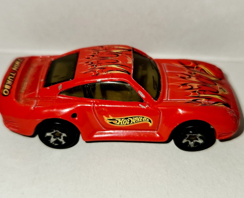 HOT WHEELS  