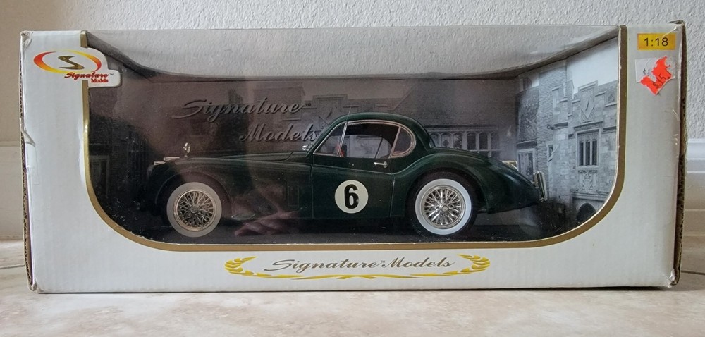 Signature Models 1:18 1949 Jaguar XK 120 Racing car #6 Dark Green