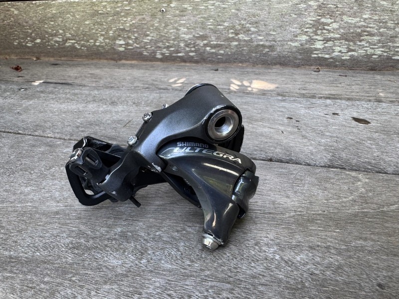 Shimano Ultegra RD-6800 Rear Derailleur 11-Speed Short Cage