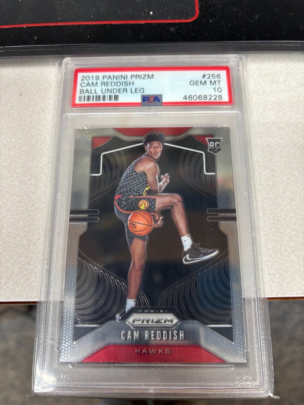2019-20 Panini Prizm Rookie Variation Cam Reddish #256 Ball Between Legs PSA 10