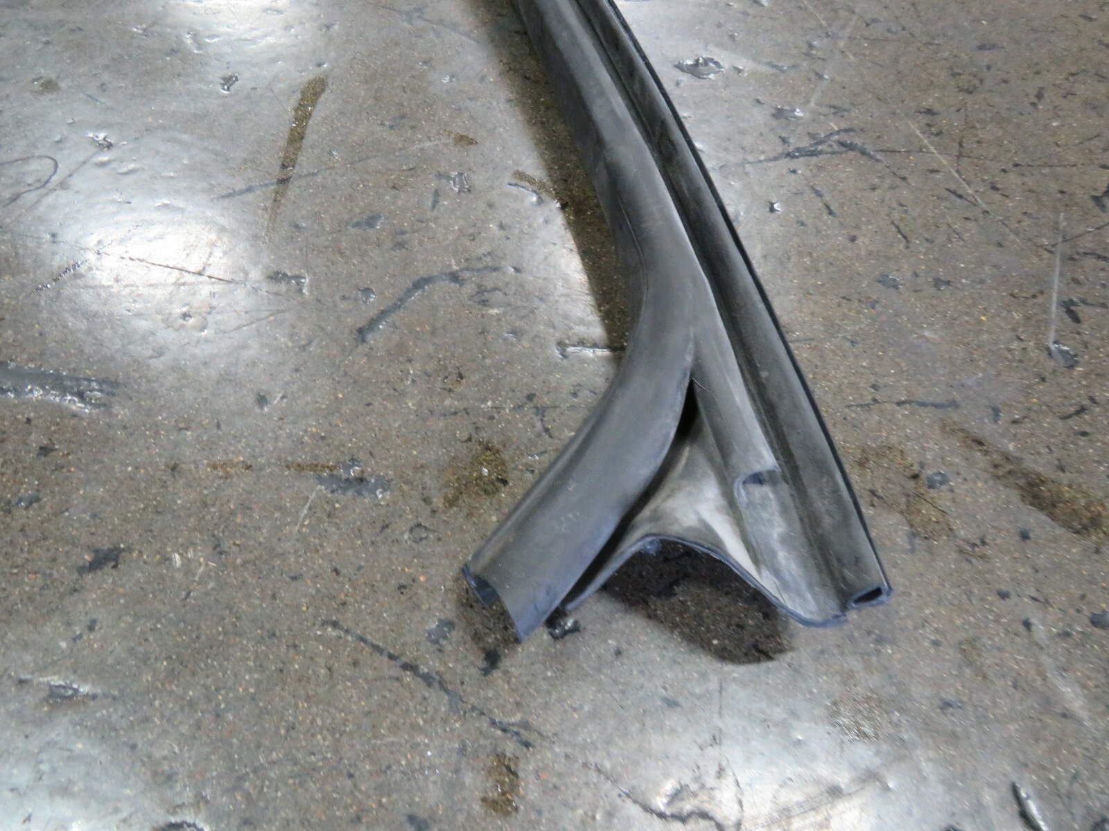 Ferrari 488, 458 Spider, Upper Windshield Moulding, Used, P/N 82200900