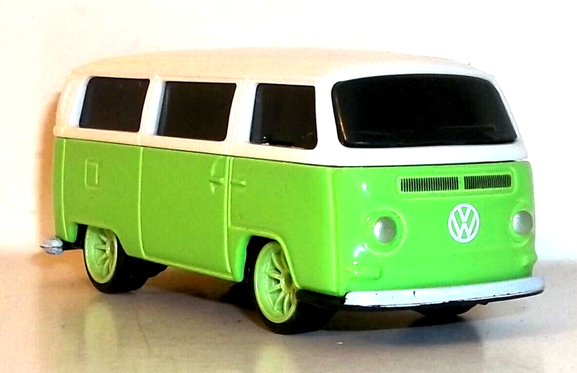 LOOSE 2022 MAISTO 1:64 GREEN WHITE 1971 VW TYPE 2 BUS WHEEL SWAP