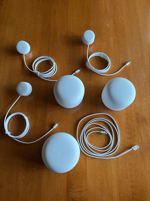 Google Nest Wifi Router and 2 Points