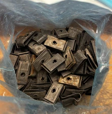 CADDY ERICO 4LCB LATHERS CHANNEL CLIP BOX MOUNT BRACKET, 1/4-INCH, 125 PCS🔔