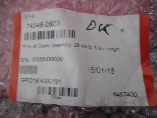 Conjunto de cables Molex 74546-0803 iPass PCIe x8, 28 AWG, 3,0 m de longitud - Imagen 2 de 4