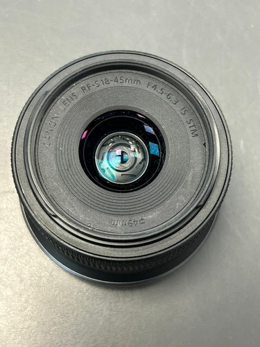 CANON EOS R50 Mirrorless Camera with RF-S 18-45 mm f/4.5-6.3 Lens - Picture 18 of 24