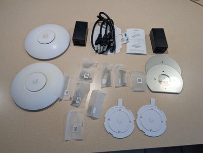 Ubiquiti Unifi AP-AC-LITE 802.3af Access (set of 2 APs) used and working