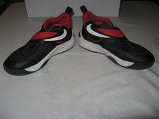 Nike Team Hustle D 11 Shoes Youth Size 7Y Black Red Basketball Strap DV8996-003