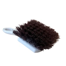 Magnolia 65 Stiff Brown Plastic Brush – Auto Upholstery & Floor Mat Cleaning