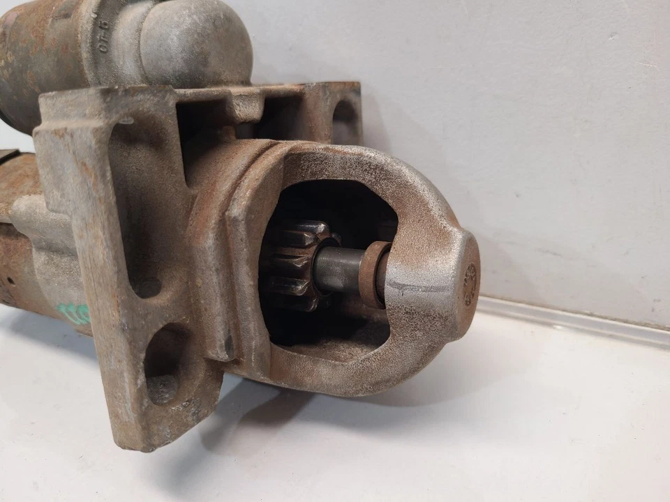 Chevrolet Silverado 1500 2004-07 (5,3 L/AT) motor de arranque Foto 2 de 4