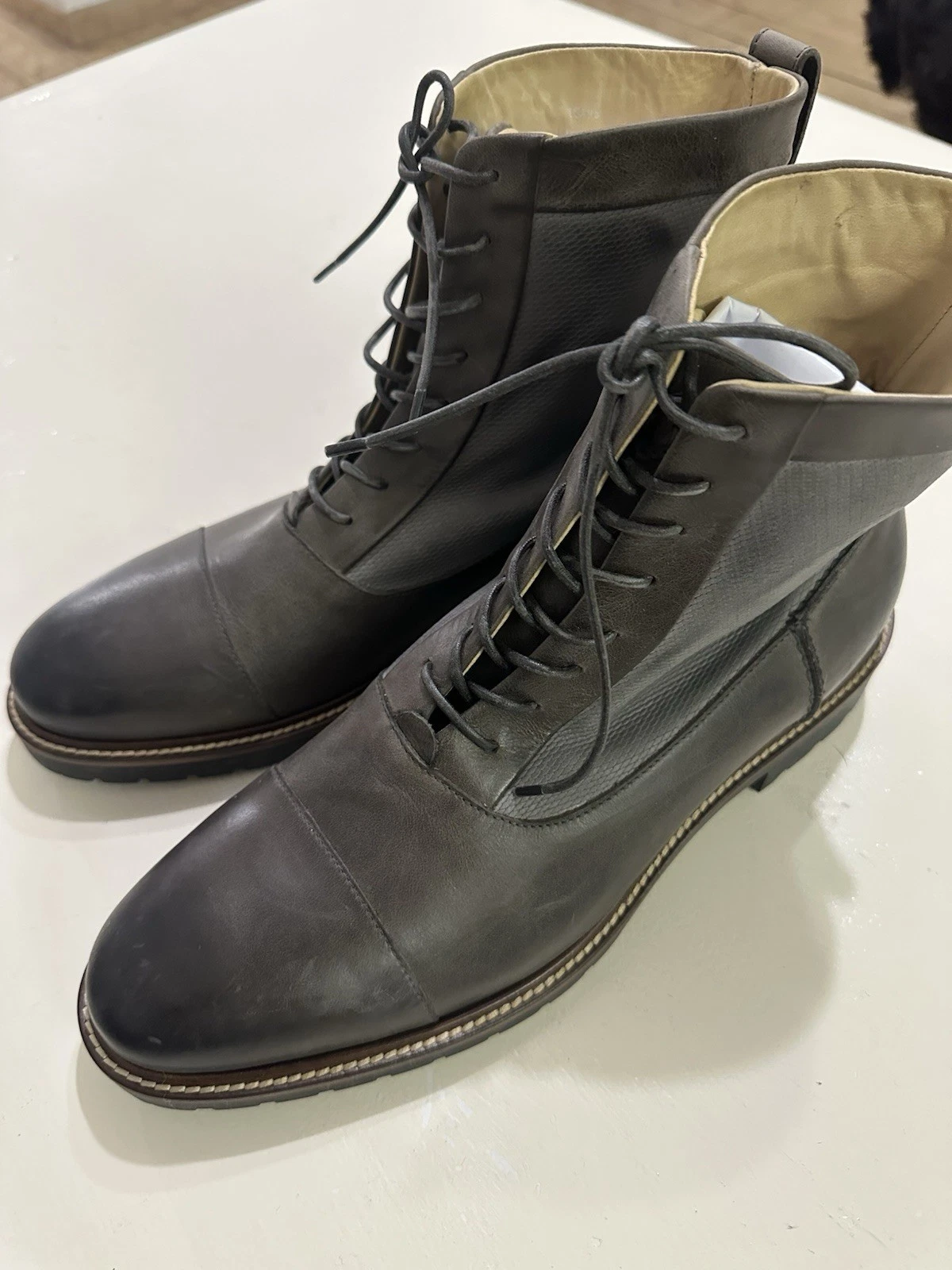 Men’s Ross & Snow Lace Up Dark Brown Leather Ankle Boots Size 9.5
Opens in a new window or tab