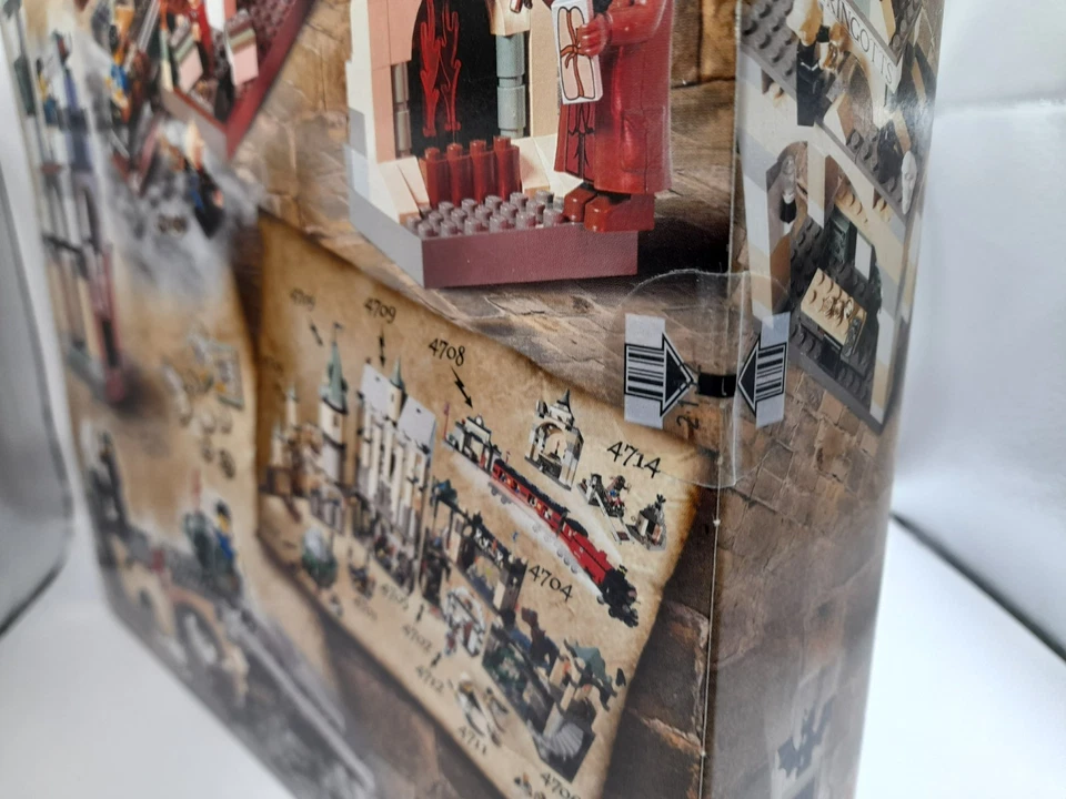 Lego Harry Potter: Sorcerer's Stone: Gringott's Bank Set 4714 LEGO COMPLETE NEW - Image 4 of 4