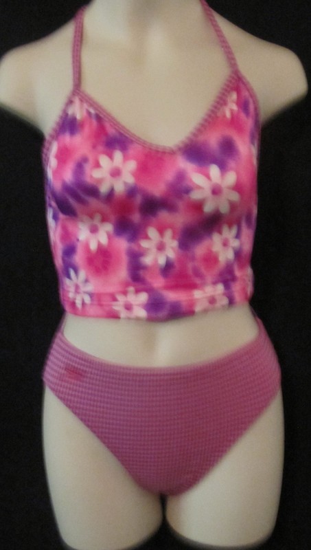 NWOT Speedo Pink and Purple 2 Piece Swimsuit Size 10 Flowers Plaid