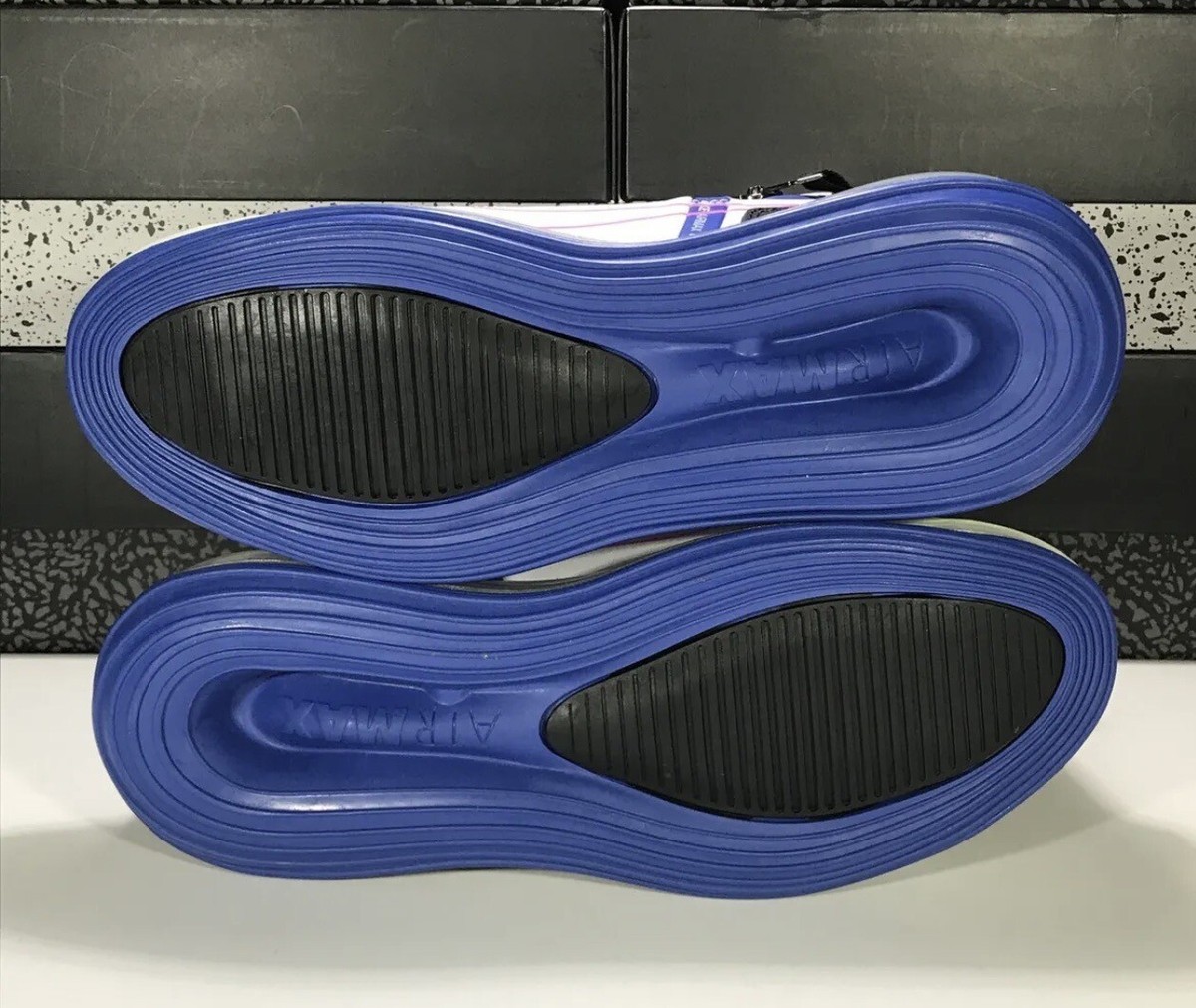 Men’s size 10.5 Nike Air Max 720 Saturn pink, white, black, blue. New in box. Nike Air Max 720 Saturn White for Sale - Authenticity  main image 3