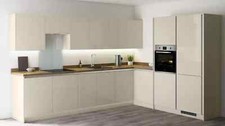 Howdens  Discontinued  Greenwich Gloss Ivory Kitchen Range