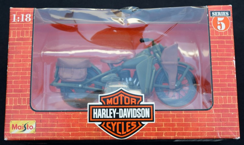 MAISTO HARLEY-DAVIDSON 1942 WLA FLATHEAD 1:18
