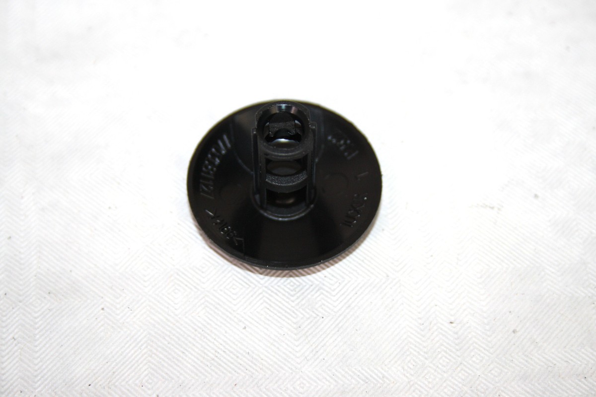 1x Original Opel Vivaro Halter Clip für Radlauf 9161902  