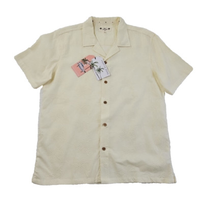 Free Planet Men's Size L Large Butter Yellow Floral Embroidery Button Top NWT