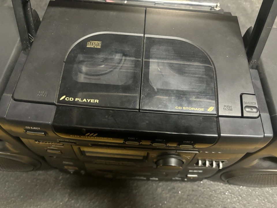 Panasonic RS-DX790, S-XBS 4 AMP SYSTEM For Parts CD TRAY NOT SPINNING - Image 4 of 4