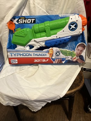 Zuru X Shot Typhoon Thunder Water Blaster Gun 550 Ml Ages 5+ Brand New NICE 30ft