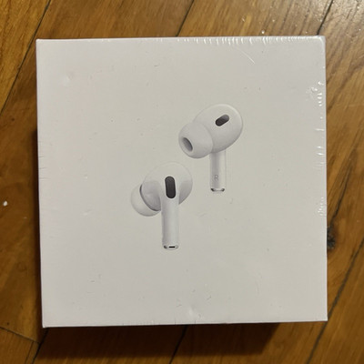 Apple AirPods Pro 2nd Generation with MagSafe Wireless Charging Case (USB C) 
