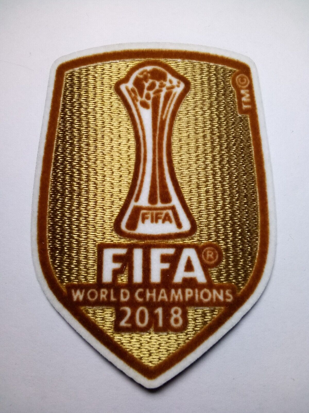 FIFA Club World Cup Champions Patch 2018 (Gold)  World cup champions, Club world  cup, World cup