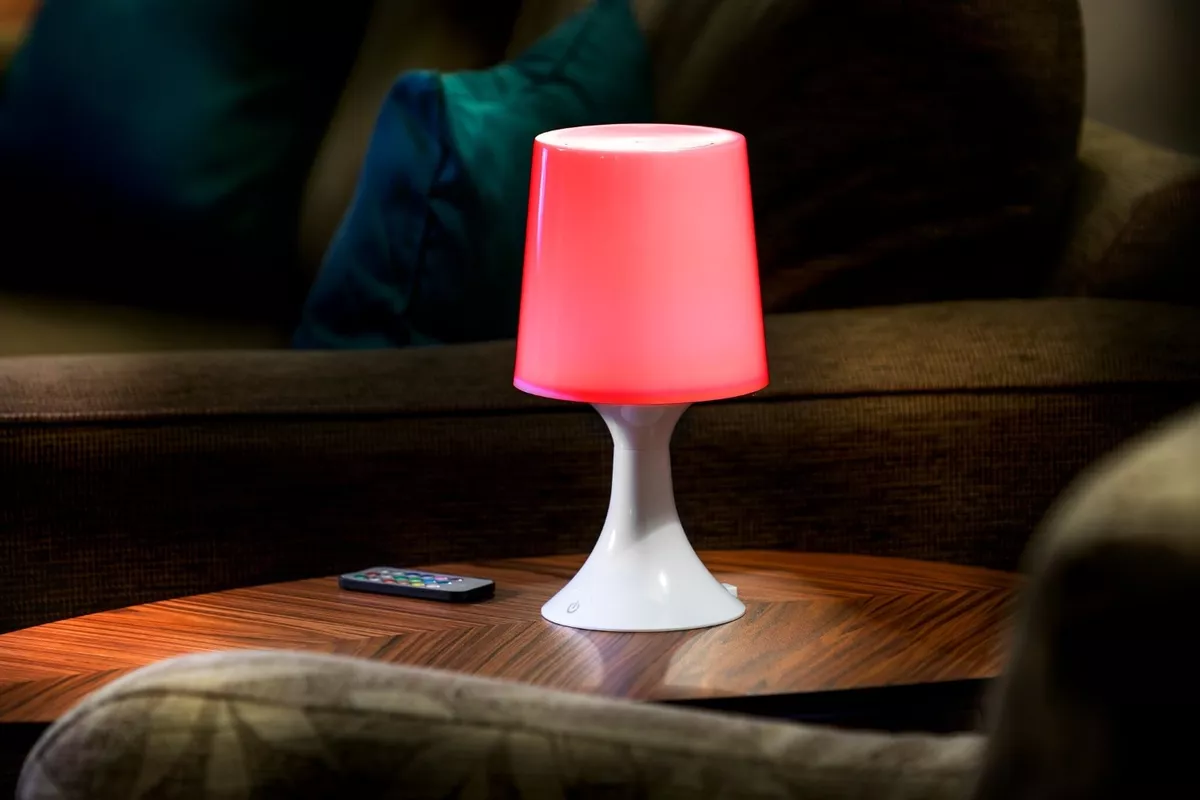 Table lamp outlet colour changing