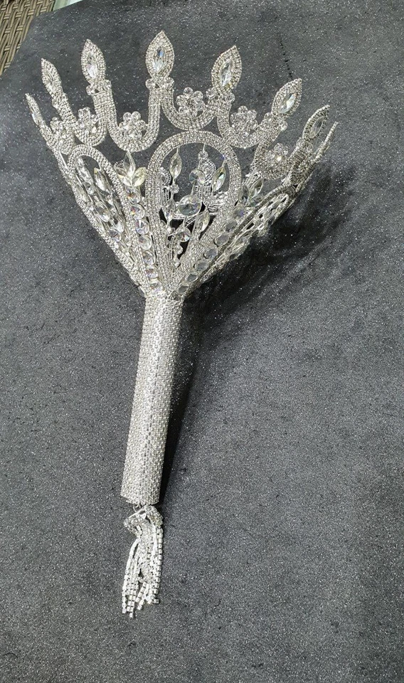 Bridal flowers silver Crystals hand Bouquets holders Rhinestones - Image 3 of 3