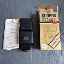 Vintage Sunpak Auto 433AF Thyristor For Minolta Auto-Focus Cameras in Box