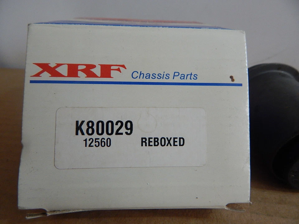 Nuevo kit de buje de brazo de control de suspensión Ford Lincoln XRF K80029 parte inferior delantera Foto 3 de 3