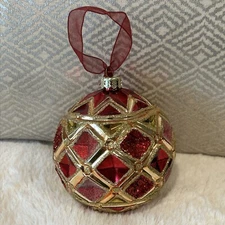 Frontgate Royal Christmas Red Gold honeycomb Glitter Round Ornament 4"