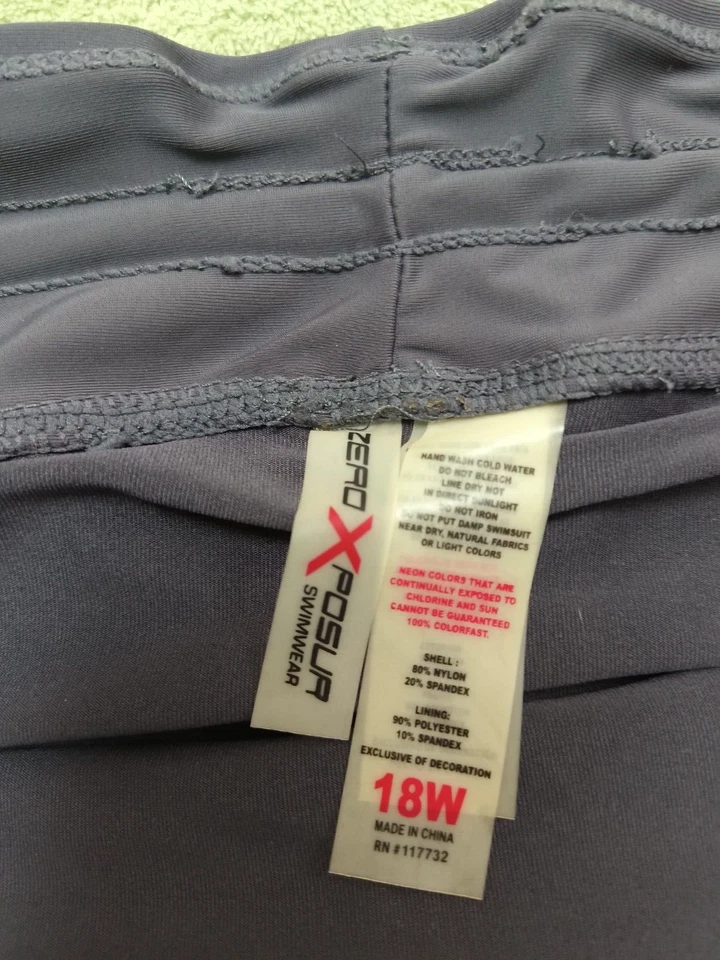 Shorts de natação feminino ZeroXposur tamanho 18W forrado cinza maiô biquíni parte inferior tronco - Imagem 2 de 4