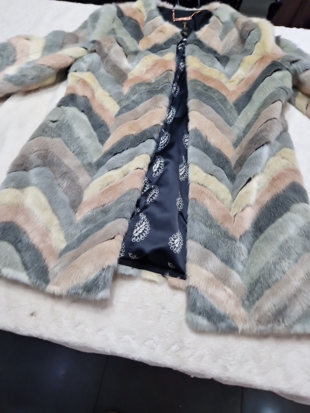 Ted Baker Ladies Faux Fur Coat Size 4 image 3