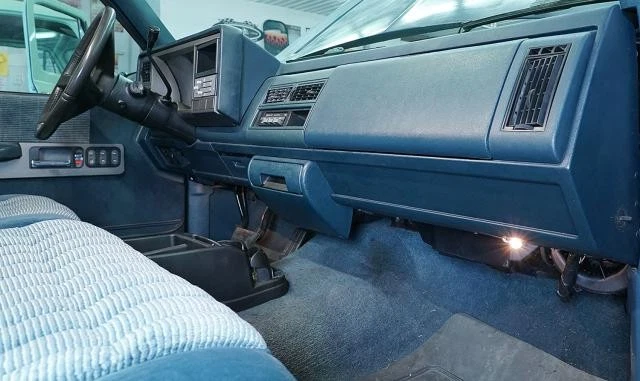 NO COMPRESSOR Vintage Air 1990-94 Chevy Pickup W/ Factory Air Gen 5 SureFit™ Kit - Image 2 of 4