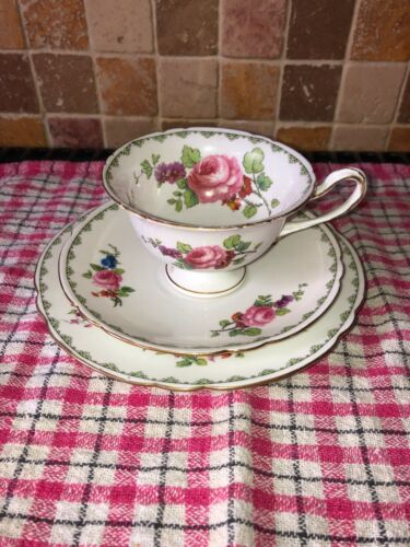 **EXTREMELY RARE**  SHELLEY PEONY ROSE TRIO, GAINSBOROUGH SHAPE, PATTERN 10849 - Picture 1 of 3
