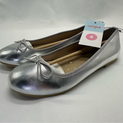 Cat & Jack Silver Ballet Flats Size 4 little girl silver flats bow