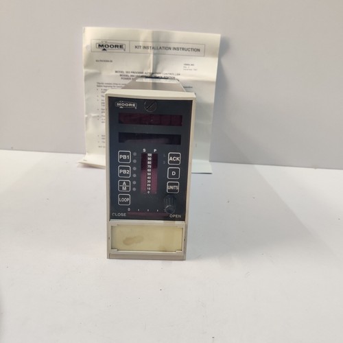 MOORE MODEL NO 353 353A2FNNNNNNA4 DIGITAL CONTROLLER
