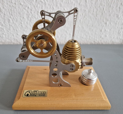 Böhm Stirling-Technik Stirlingmotor Modell Metall/Messing auf Holzsockel