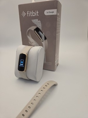 Fitbit Luxe Fitnesstracker AMOLED Bildschirm 24/7 Herzfrequenzmesser Schlaf